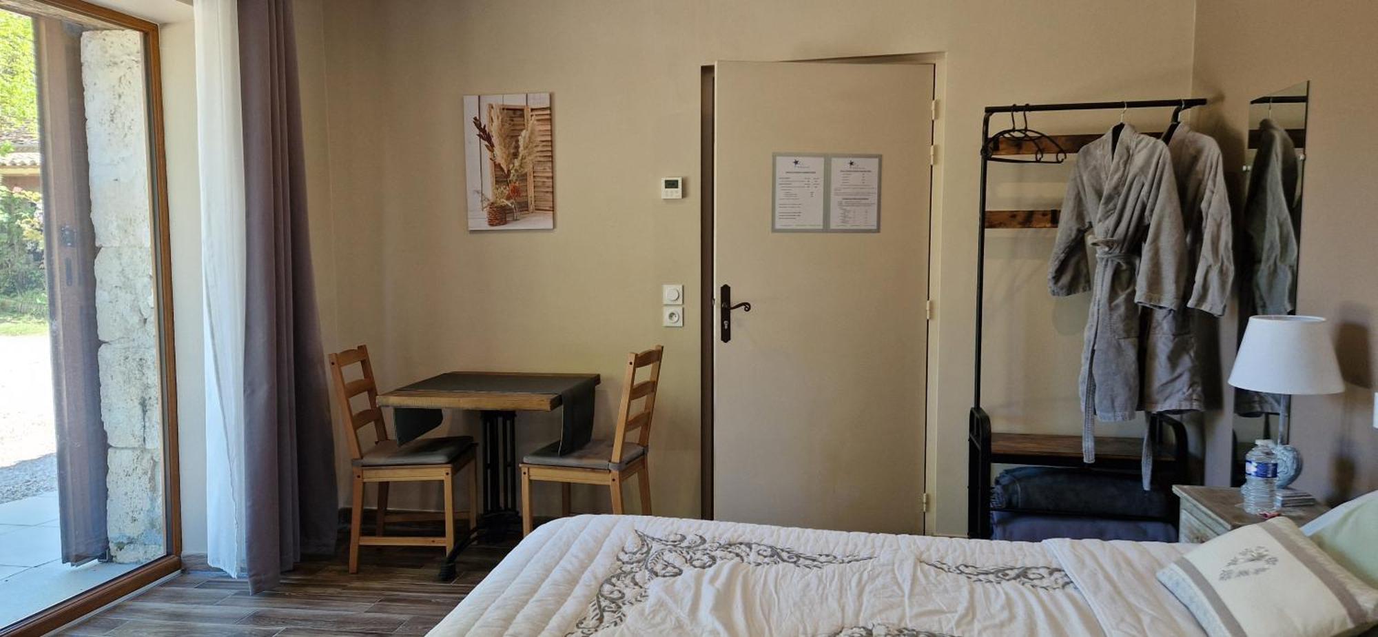 Pomport Le Miroir Des Etoiles B&B 외부 사진